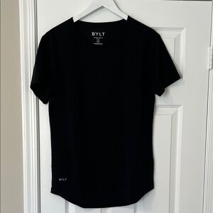 Bylt Men's Black T-Shirt Medium Wide Neck